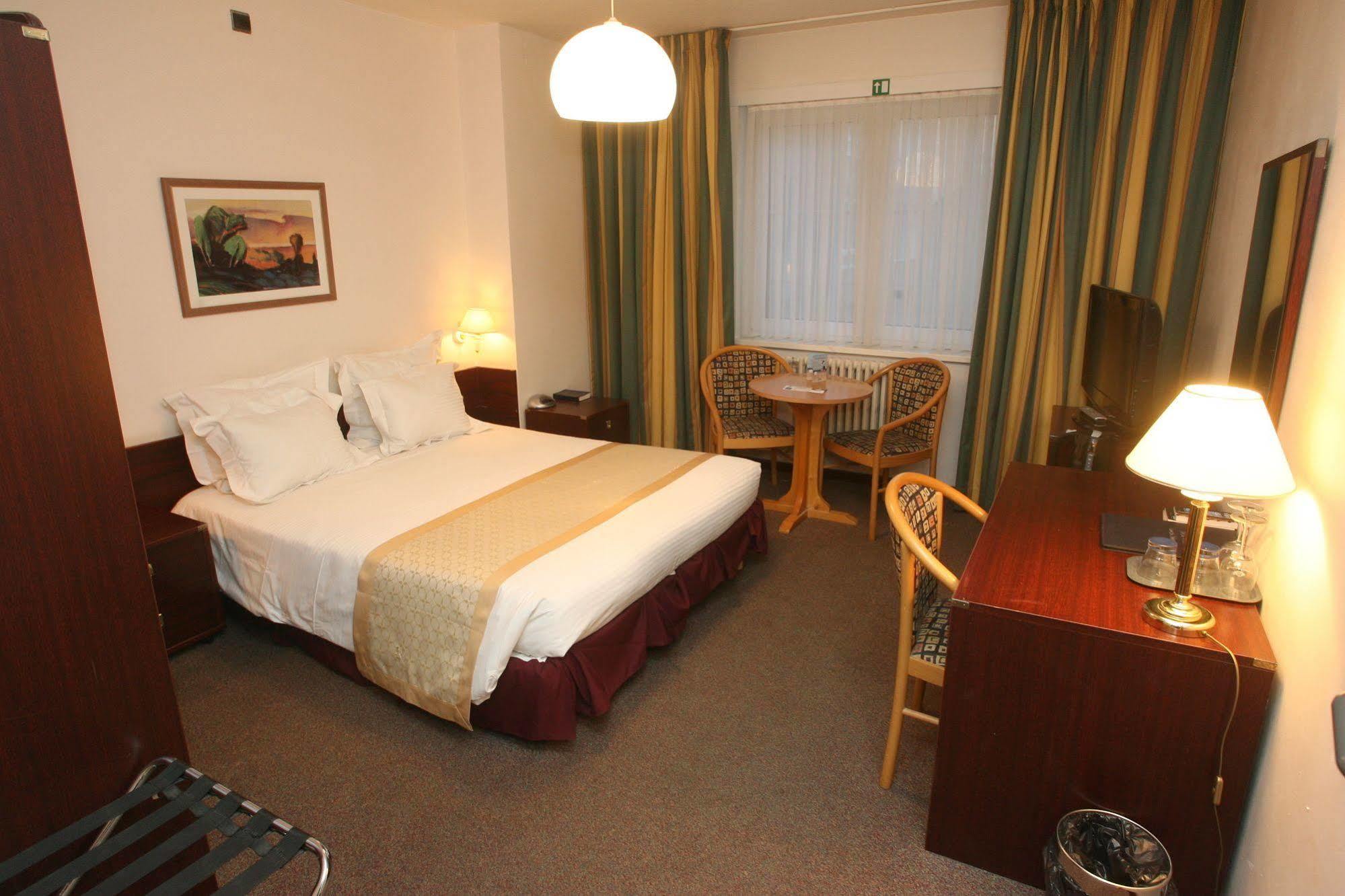 Prado 3* Ostende